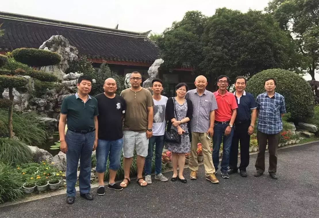 Praeses Liu Guofang invitatur ut signa industriae formulae a Consociatione rhoncus participet